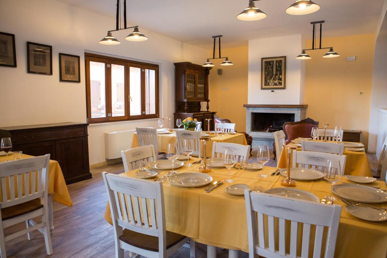 Il Moscardino Country Resort แซร์รา ซาน บรูโน ภายนอก รูปภาพ